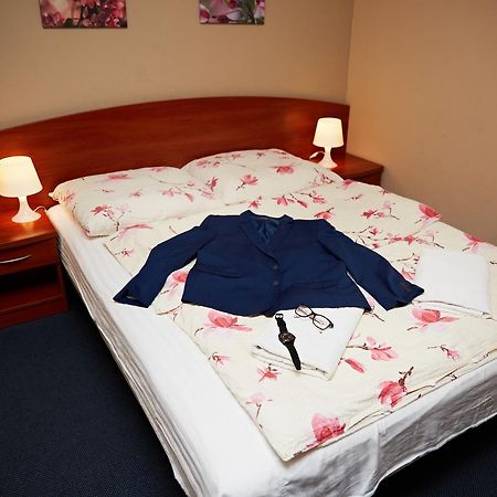 Hotel Vanillia Клуки Экстерьер фото