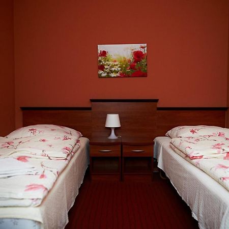 Hotel Vanillia Клуки Экстерьер фото