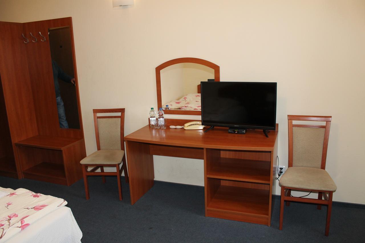 Hotel Vanillia Клуки Экстерьер фото