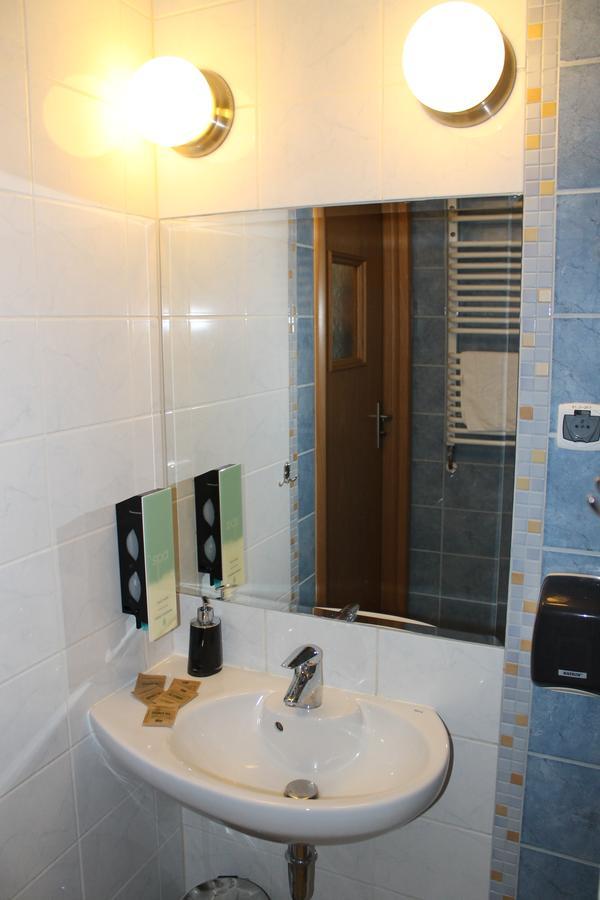 Hotel Vanillia Клуки Экстерьер фото