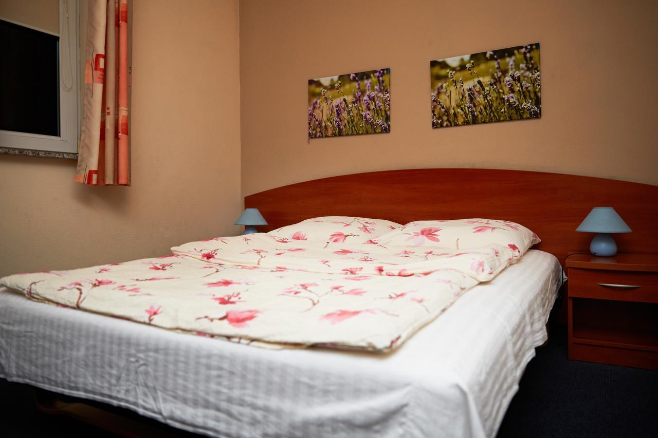 Hotel Vanillia Клуки Экстерьер фото